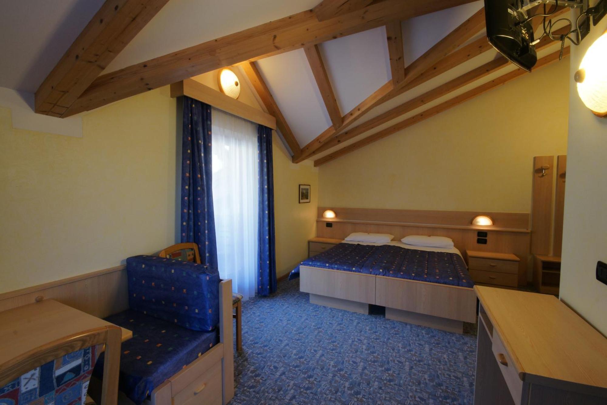 Berg Hotel Latemar Spitze 비고디파사 외부 사진