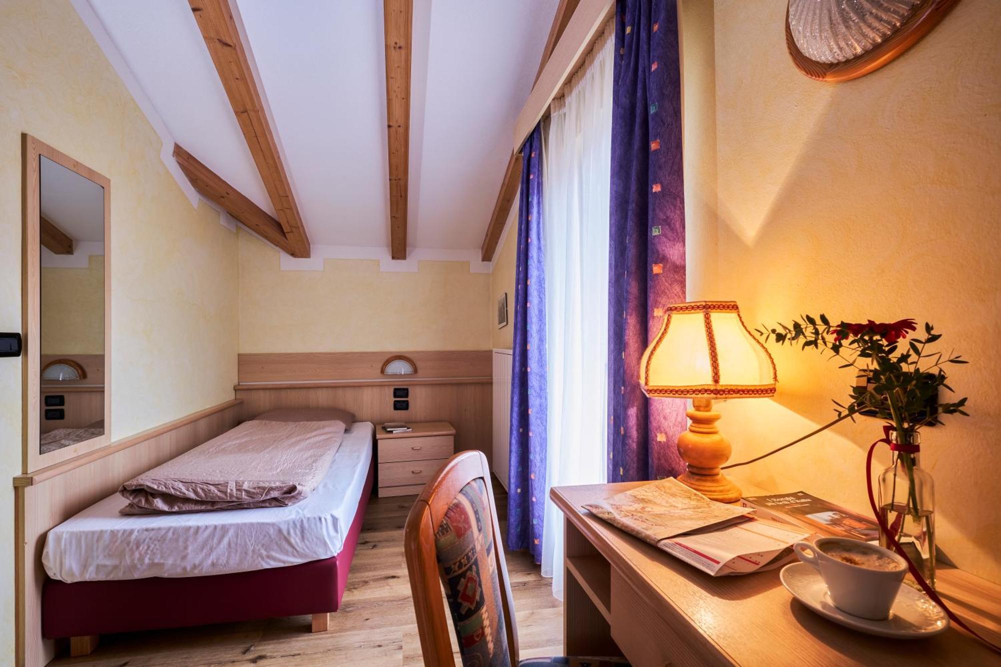 Berg Hotel Latemar Spitze 비고디파사 외부 사진